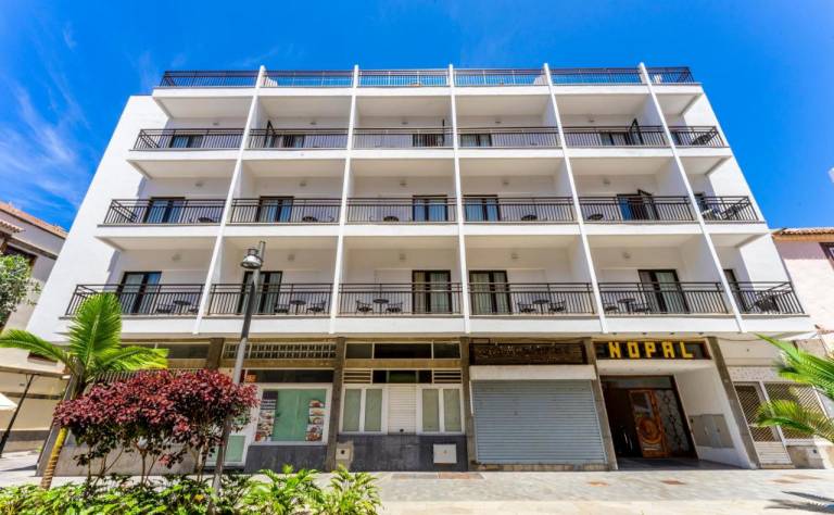 DWO Nopal by Checkin