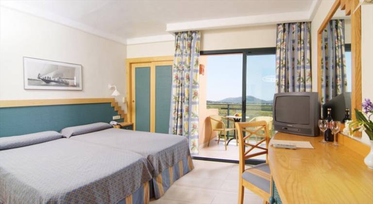 Pollentia Club Resort Suite