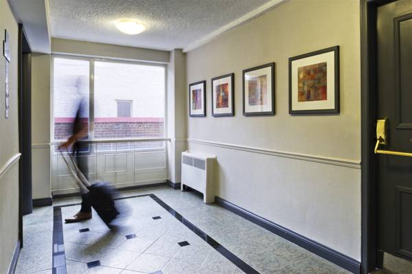 Comfort Hotel Downtown Toronto