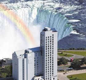 Туры в Oakes Overlooking The Falls в Канаде