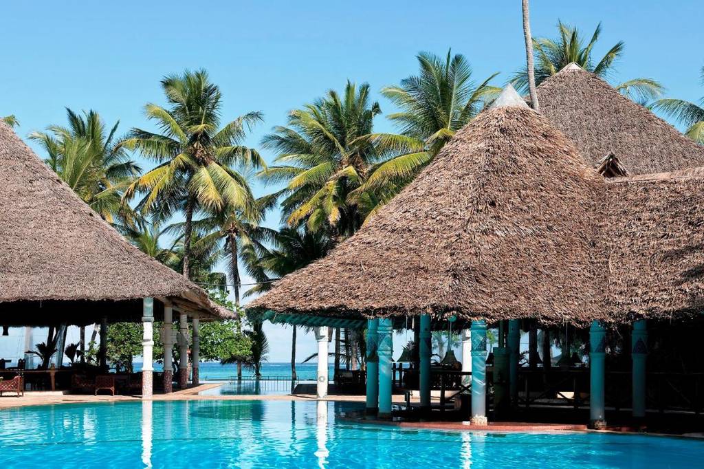 Neptune Village Beach Resort & Spa 4*