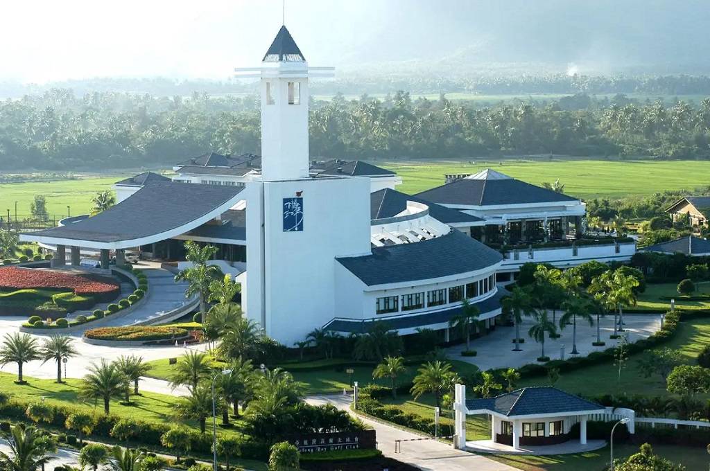 Yalong Bay Golf Club 5*