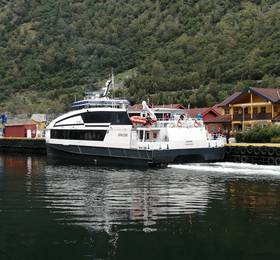 Gudvangen Fjordtell & Apartments в Регион Фьордове