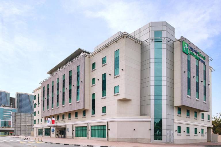 Holiday Inn Express Dubai - Safa Park