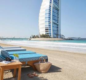 Jumeirah Beach Hotel в Дубае