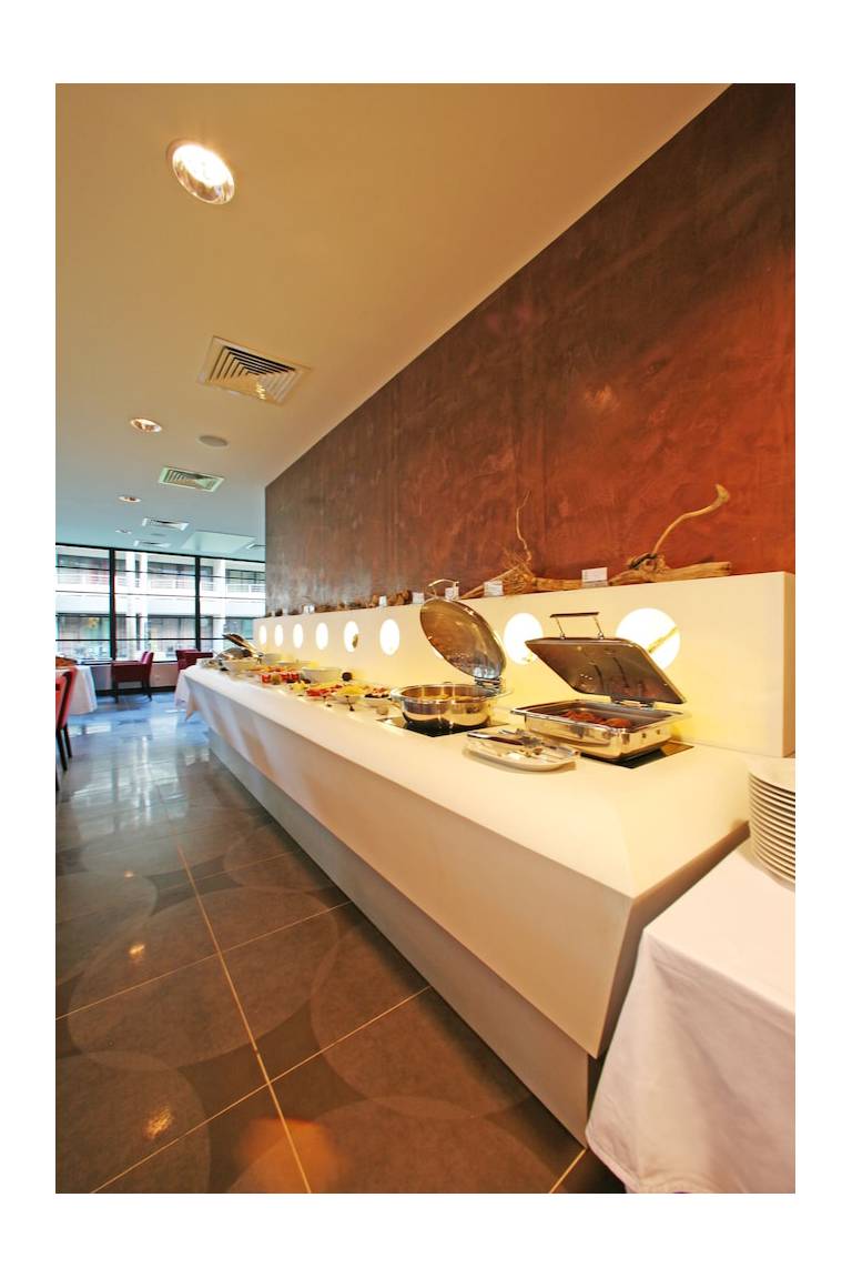Manava Suite Resort
