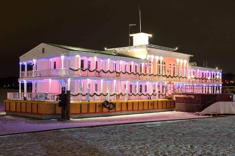 Адмирал Марина Клаб