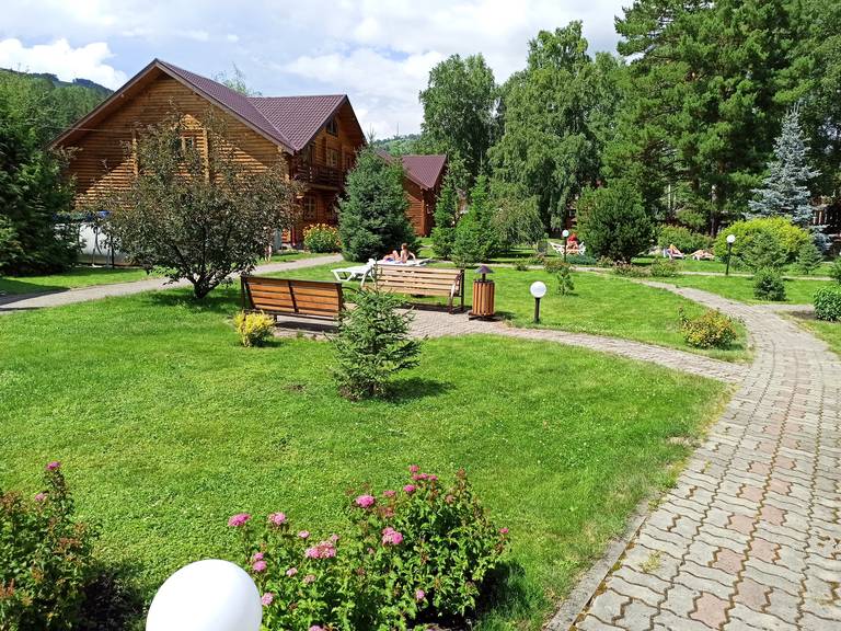 Усадьба Саржевских, Бирюзовая Катунь