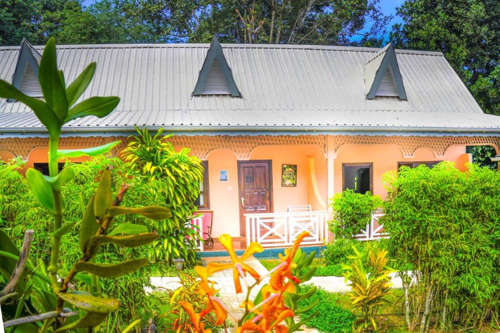 Bernique Guesthouse