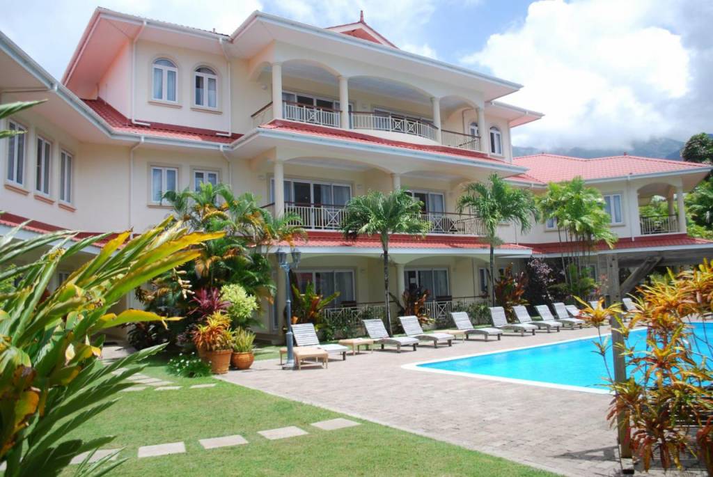 Marie Laure Suites Apt 3*