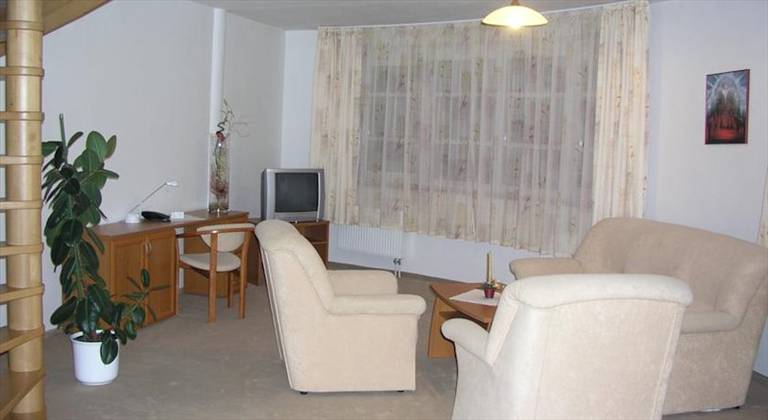 Summit Hotel Besenova