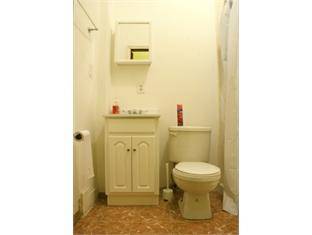 102 Brownstone 2* США, Нью-Йорк