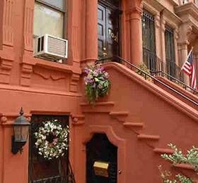 Туры в 102 Brownstone в США