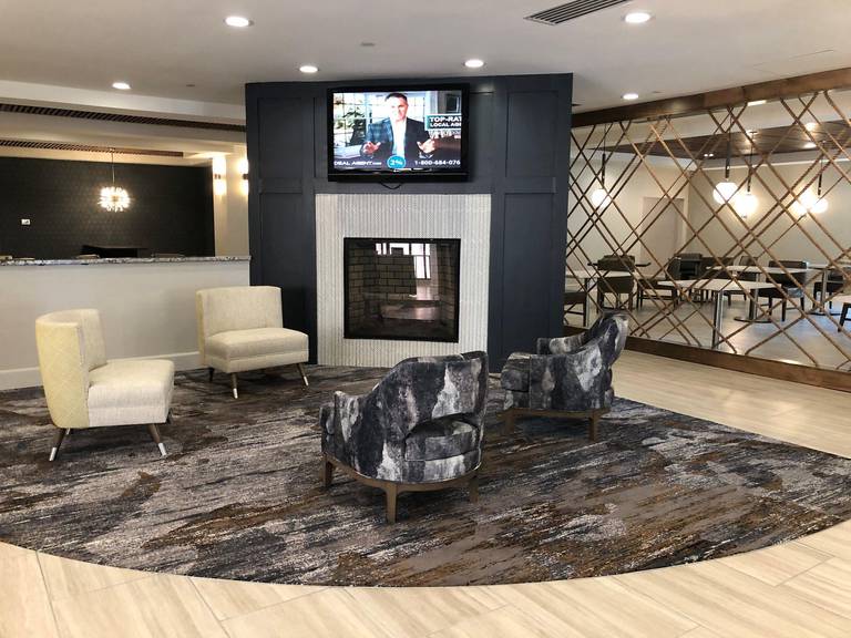 Crowne Plaza Chicago Metro