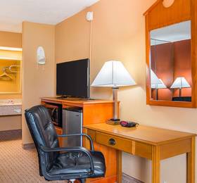 Туры в Econo Lodge At Nasa в США