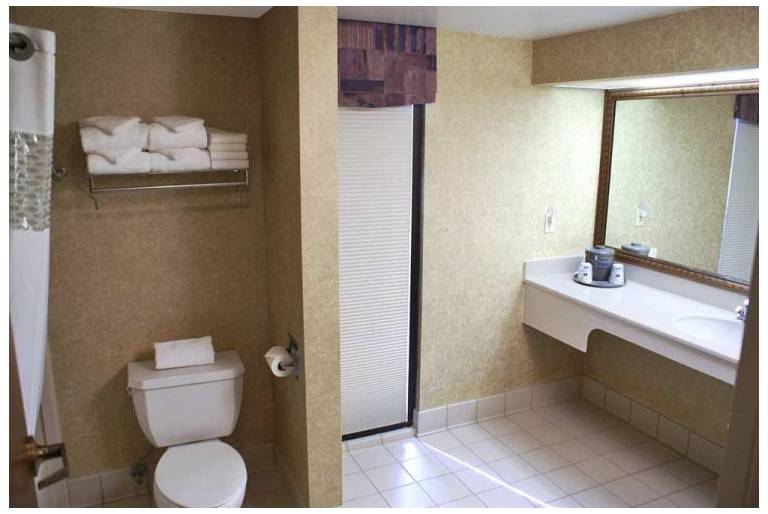 Hampton Inn & Suites