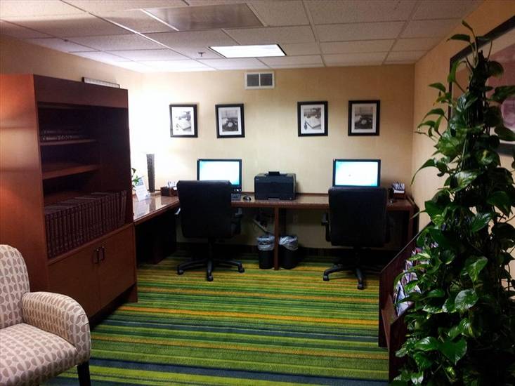 Holiday Inn Express Boston 3* США, Массачусетс