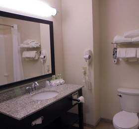 Holiday Inn Express Hotel & Suites в Неваде
