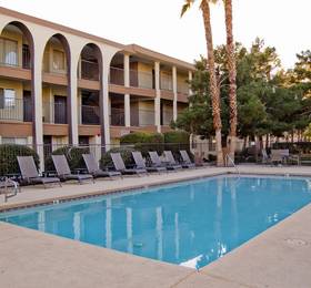 Holiday Royale Apartment Suites в Неваде