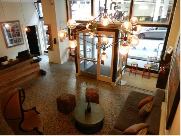 Hostelling International Downtown