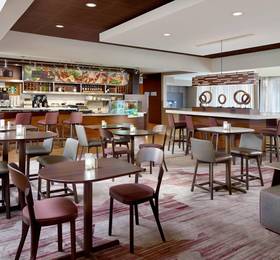 Отдых в Kings Courtyard Inn - США, Роли
