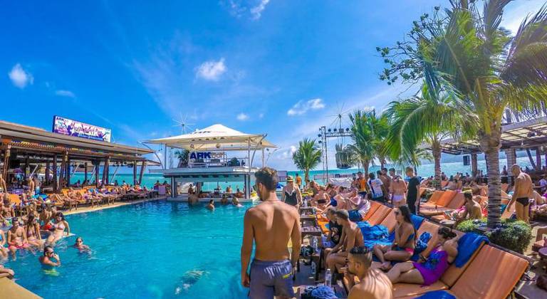Ark Bar Beach