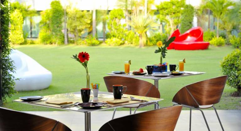 B - Lay Tong Resort