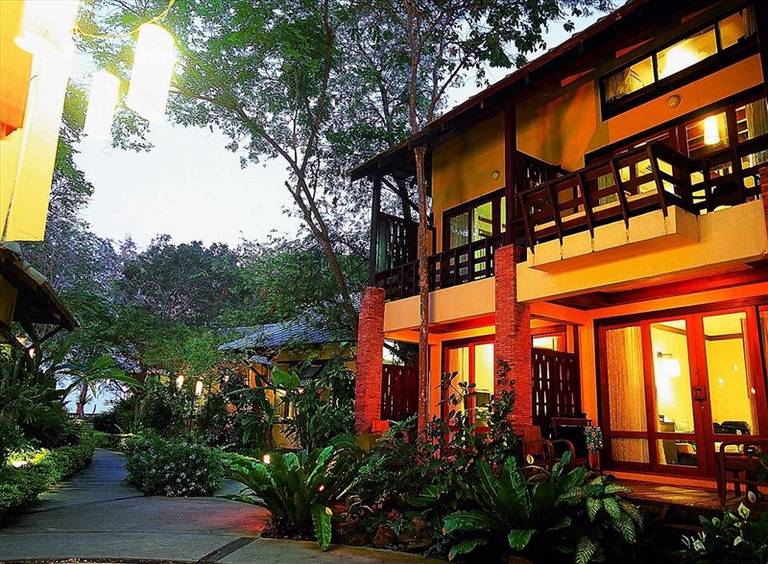Baan Talay Dao