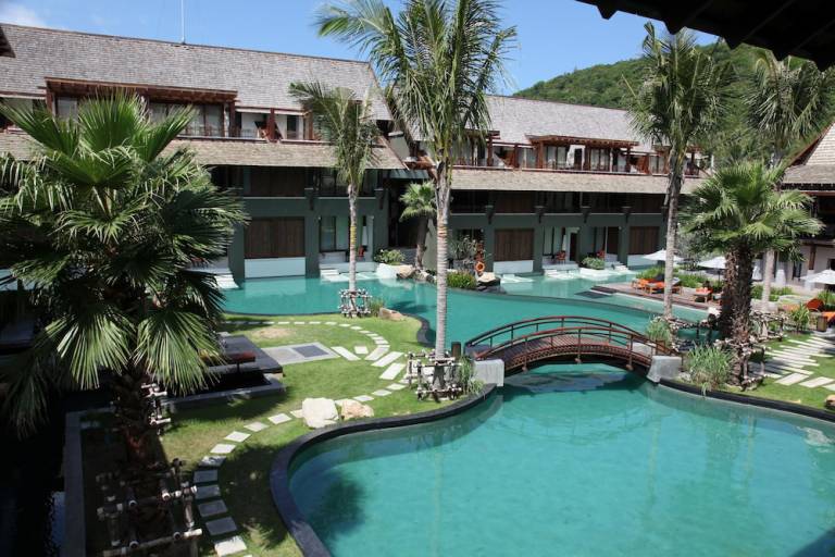 Destination Beach Resort & Spa