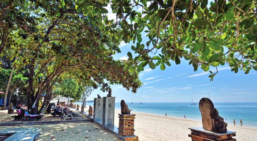 Lanta Sand Resort & Spa