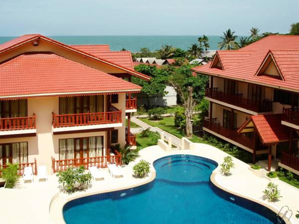 Buri Beach Resort 3*