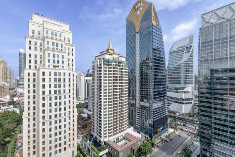 The Athenee Hotel