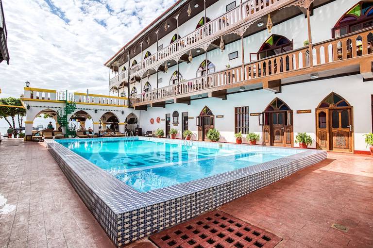 Tembo Palace Hotel