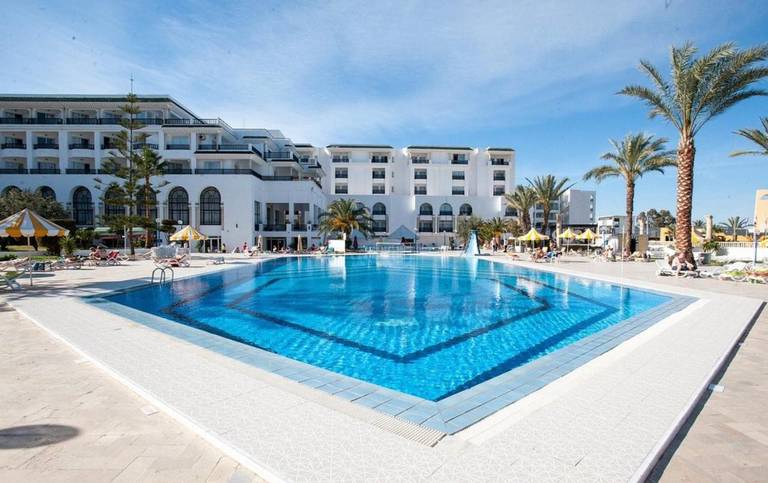 Riviera Hotel