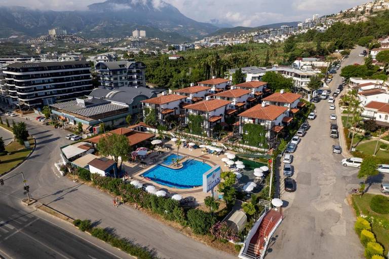 Club Hotel Titan
