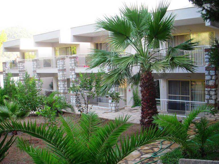 Green Park Suites