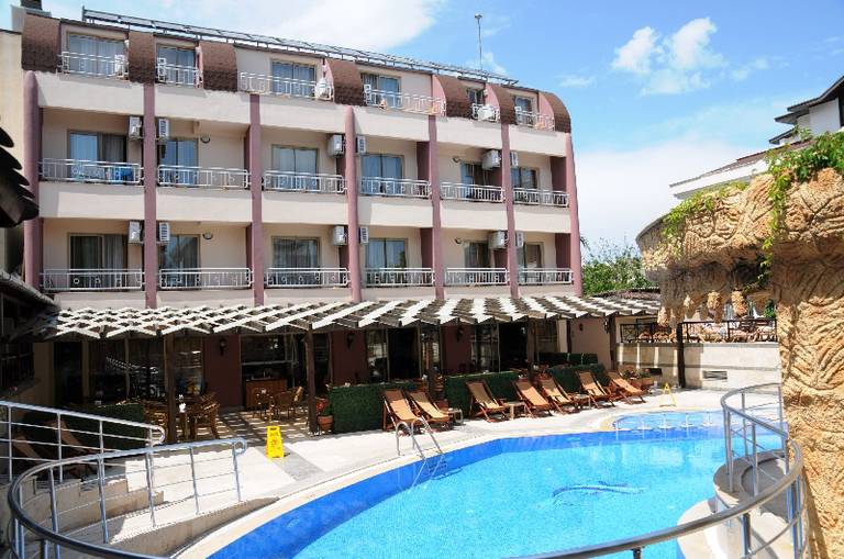 Magic Dream Park Resort Hotel