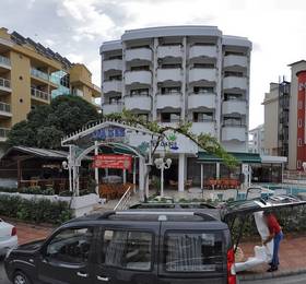 Oasis Hotel & Apartments в Мармарисе