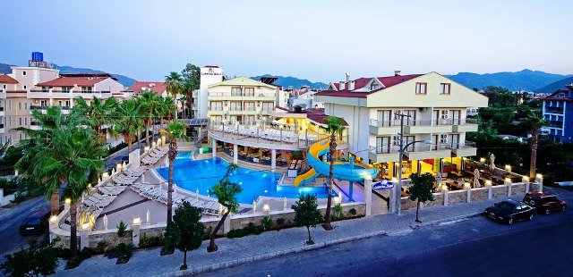 Oasis Hotel & Apartments