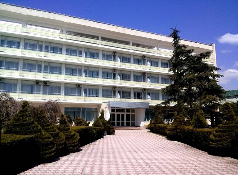 Первомайский