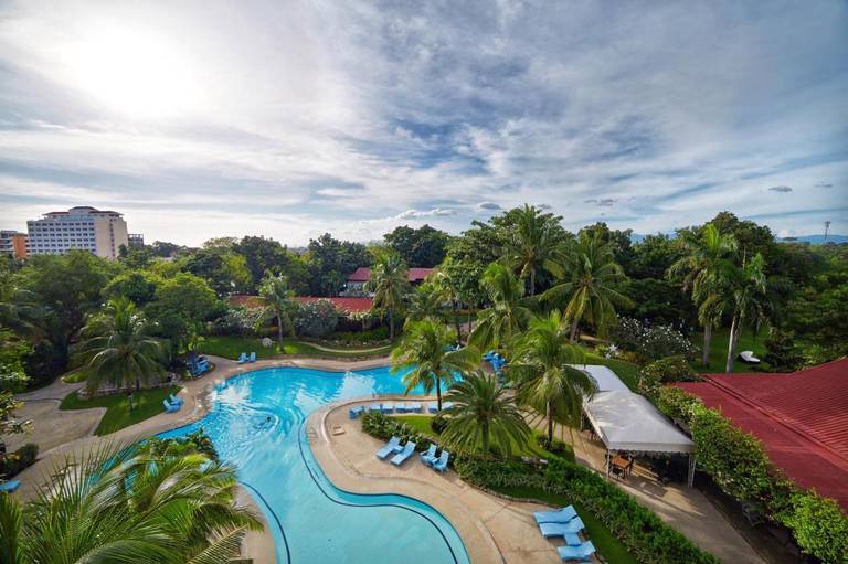 Cebu White Sands Resort & Spa (ex Cebu White Sands At Maribago Beach)