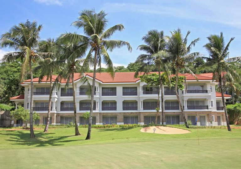 Fairways & Bluewater Resort