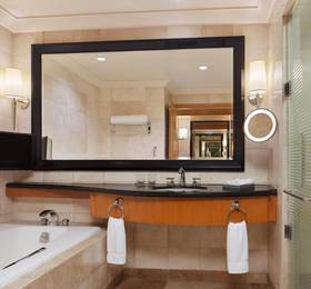 Sheraton Manila Bay в Маниле