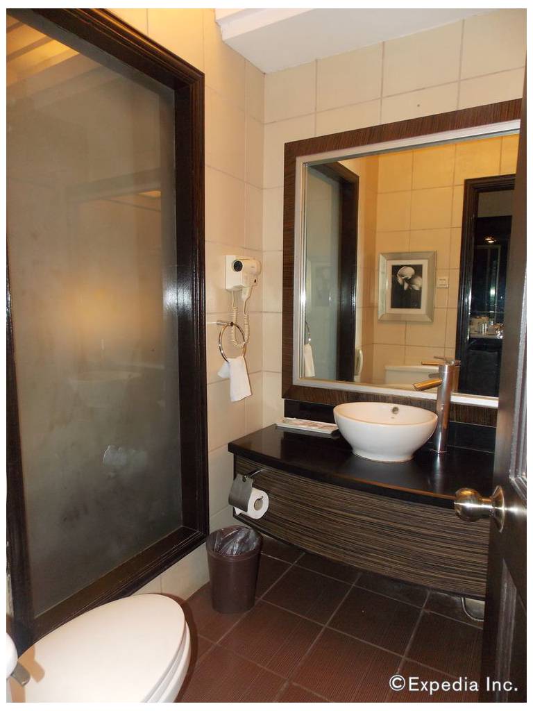 Planta Centro Bacolod Hotel & Residences
