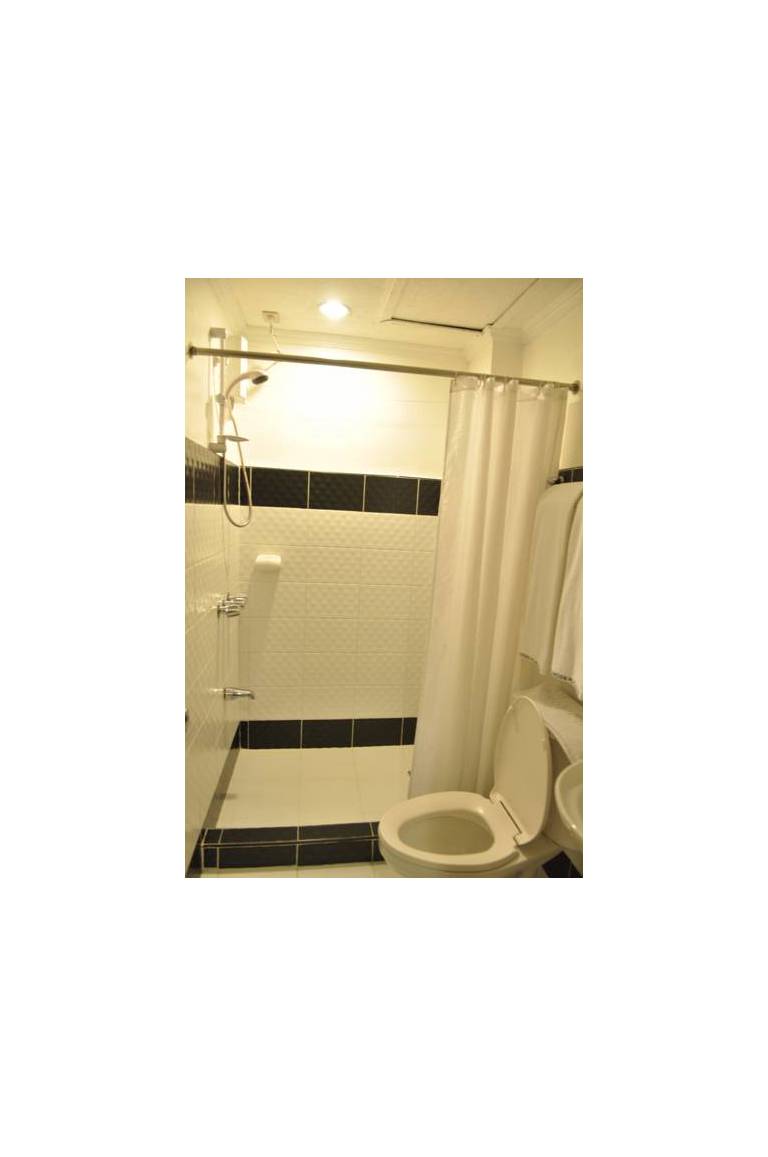 The Garden Plaza Hotel & Suites