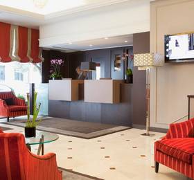Clarion Collection Etoile Saint Honore в Париже