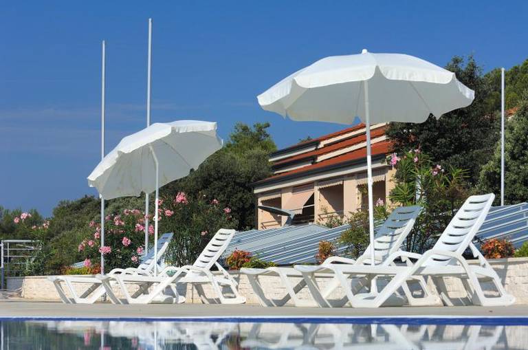 Petalon Resort