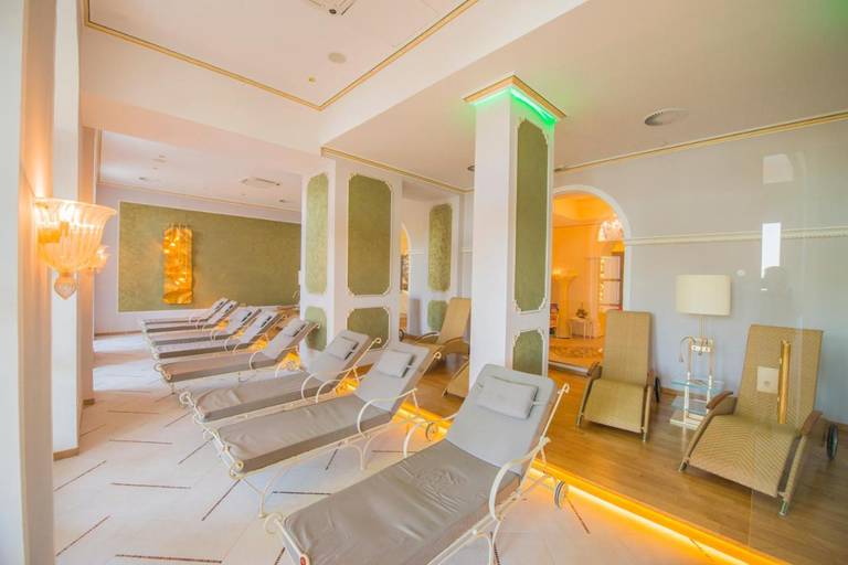 Falkensteiner Hotel Therapia