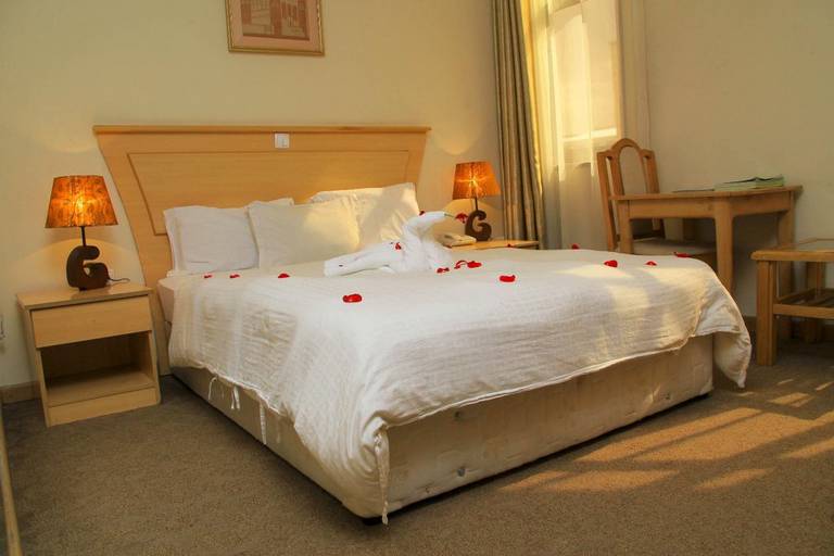 Axum Hotel