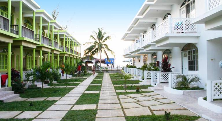 Fun Holiday Beach Resort